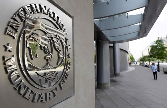IMF and Zim agree staff monitored program for reforms