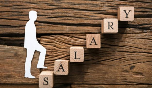 Civil Servants to get ZWD1000 wage