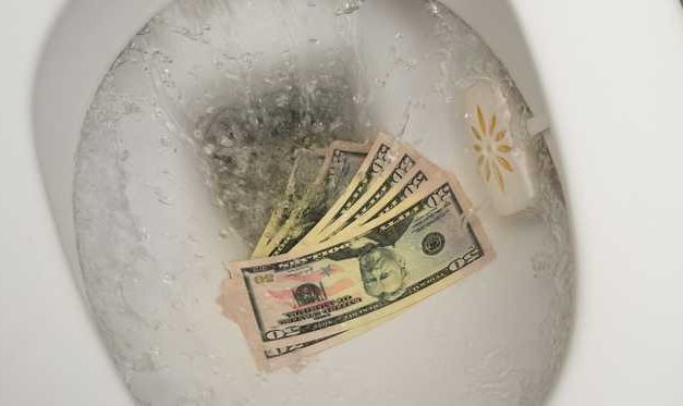 Non-money behaviours that are hurting your personal finances