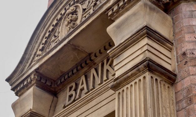 Top Zimbabwean Banks And Firms Penalized For Failing To Account For RBZ Auction Allocations